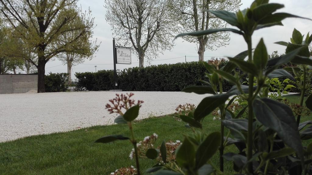 Poiana Maggiore B&B Borgo Arcadia מראה חיצוני תמונה